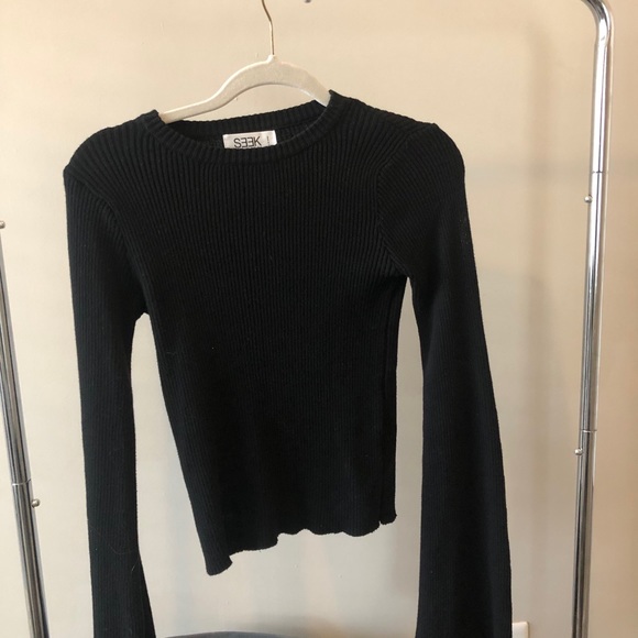 LF Seek The Label black sweater top - Picture 1 of 3